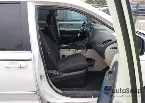 2011 Dodge Grand Caravan Crew z USA, uszkodzony, nr VIN 2D4RN5DG1BR648021